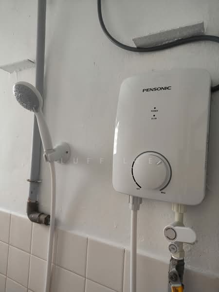 Flat for Rent at Desa Petaling Flat - Luff Lee - Bathroom - PropertyGuru.com.my