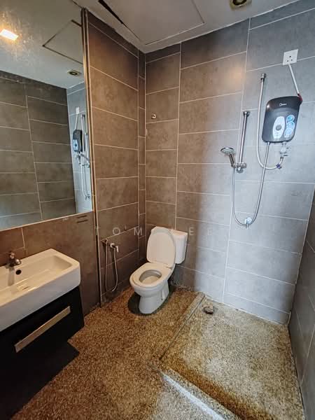 Condominium for Rent at Empire Damansara (Empire SOHO 2) - Tom Lee - Bathroom - PropertyGuru.com.my