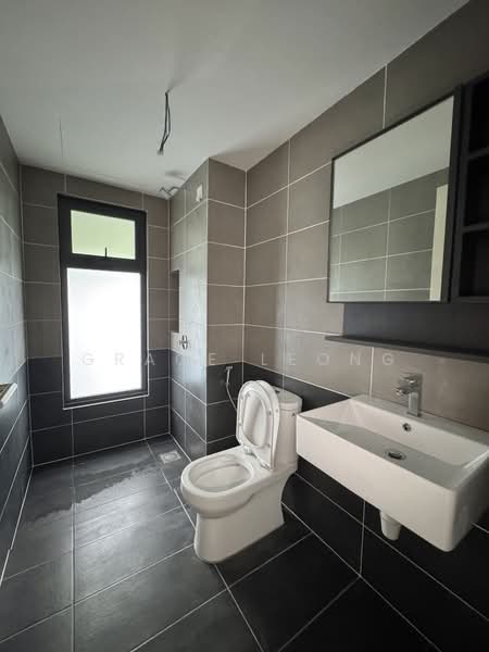 Servis Apartment untuk Dijual di D'Clover Residences - Grace Leong - Bathroom - PropertyGuru.com.my