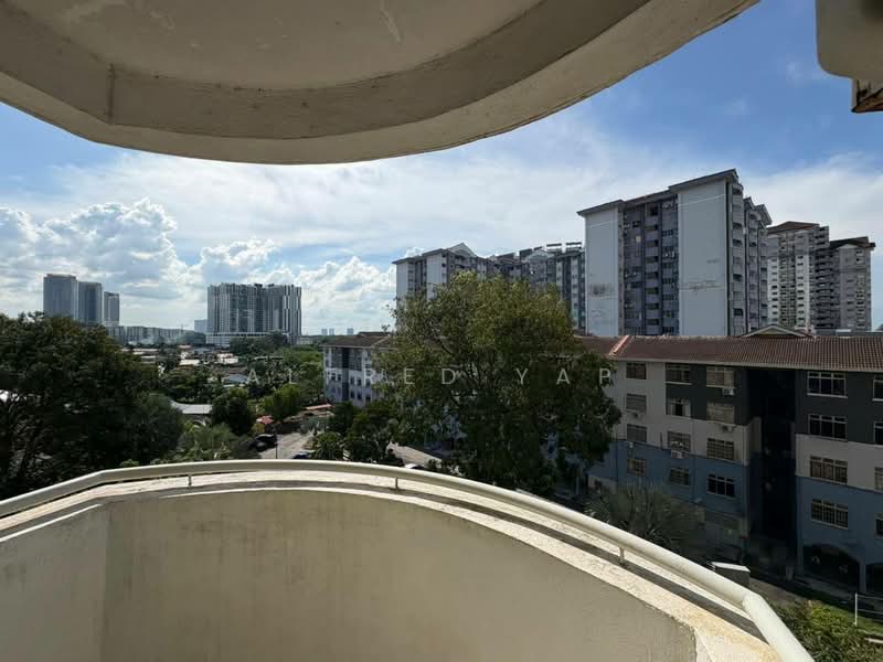 Apartment for Rent at Bayu Puteri 1 - Alfred Yap - Exterior - PropertyGuru.com.my