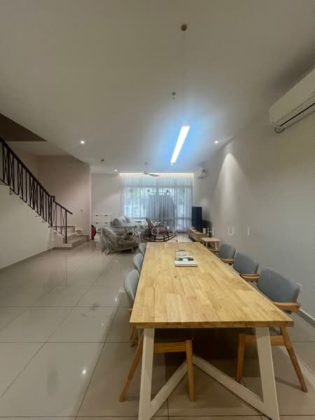 2-storey Terraced House for Rent in Taman Mount Austin (Tebrau) - Loh Kok Hui - Living Room - PropertyGuru.com.my