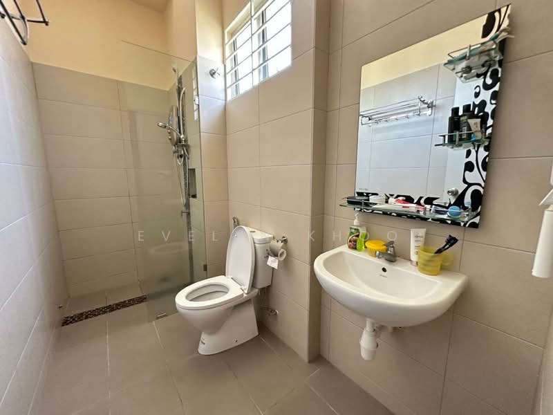 2-storey Terraced House for Sale in Bandar Tasik Puteri (Rawang) - Evelyn Khoo - Bathroom - PropertyGuru.com.my
