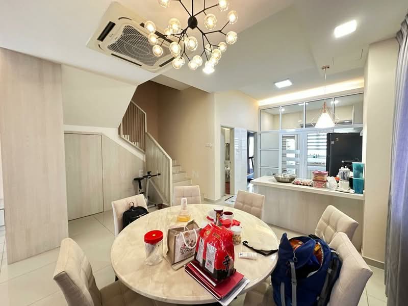 2-storey Terraced House for Sale in Bandar Tasik Puteri (Rawang) - Evelyn Khoo - Dining Room - PropertyGuru.com.my