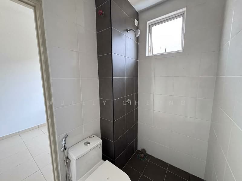 Puri Residence Taman Nusa Damai untuk Untuk Disewa - RM 2,000 /bulan, Mac 2026 - Bathroom - PropertyGuru.com.my