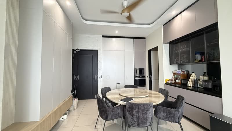 Service Residence for Sale at The Park 2 - Miko Lew - Dining Room - PropertyGuru.com.my
