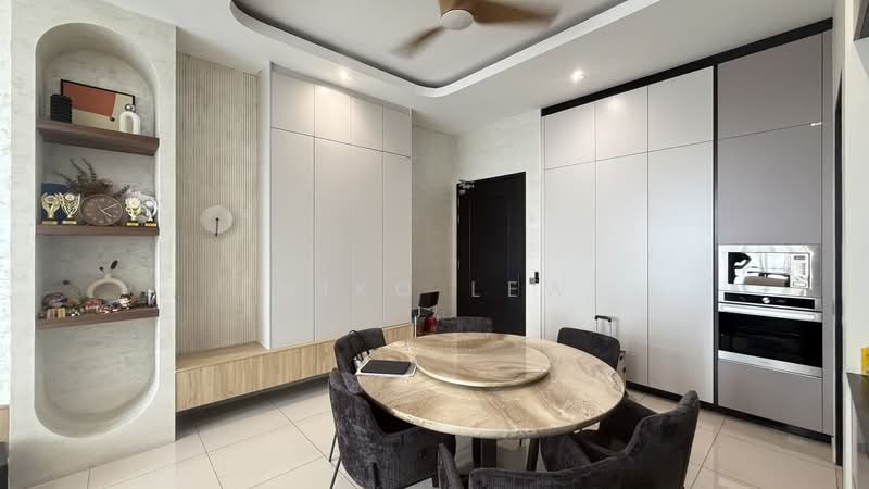 Service Residence for Sale at The Park 2 - Miko Lew - Dining Room - PropertyGuru.com.my