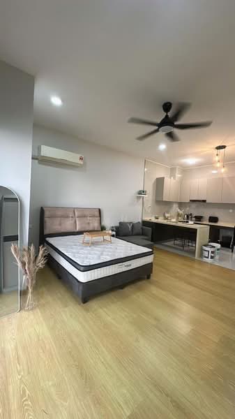 Condominium for Sale at Amberside @ Country Garden Danga Bay - Dennis Tay - Bedroom - PropertyGuru.com.my