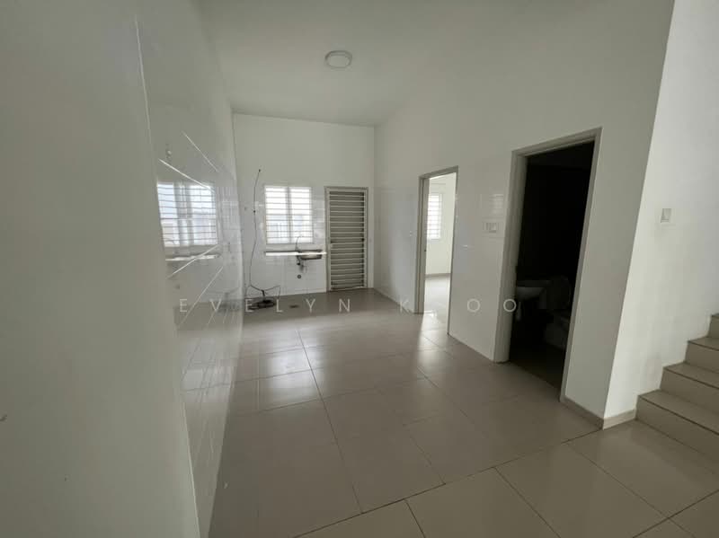 2-storey Terraced House for Sale in Bandar Tasik Puteri (Rawang) - Evelyn Khoo - Kitchen - PropertyGuru.com.my