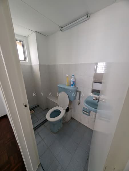 Danau Idaman untuk Untuk Disewa - RM 2,000 /bulan, Mac 2026 - Bathroom - PropertyGuru.com.my