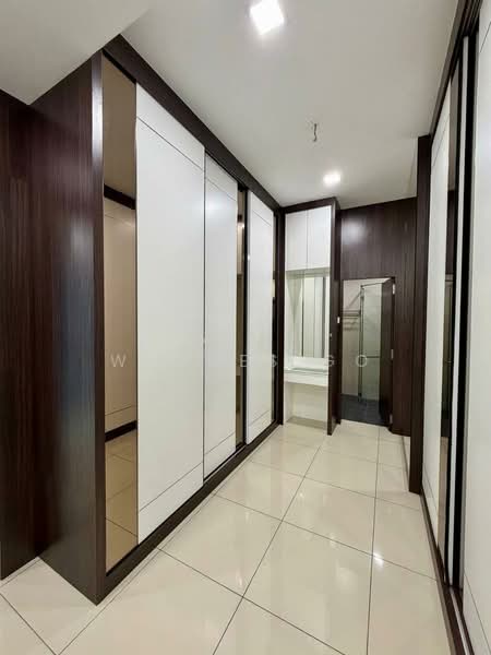 Cluster House for Sale in Taman Mutiara Mas (Skudai) - Wennes Go - Corridor - PropertyGuru.com.my