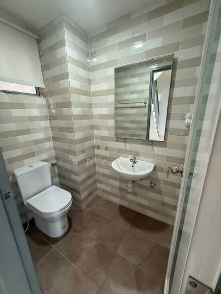 Service Residence for Sale at The Domain (Domain 1) @ NeoCyber - Andy Lau - Bathroom - PropertyGuru.com.my