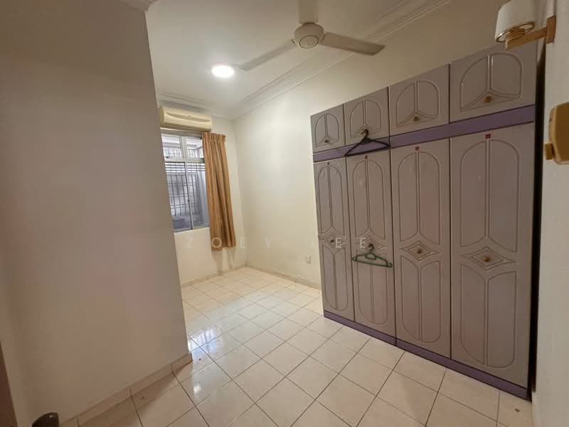 Taman Nusa Bestari Jaya untuk Untuk Disewa - RM 2,500 /bulan, Mac 2026 - Bedroom - PropertyGuru.com.my