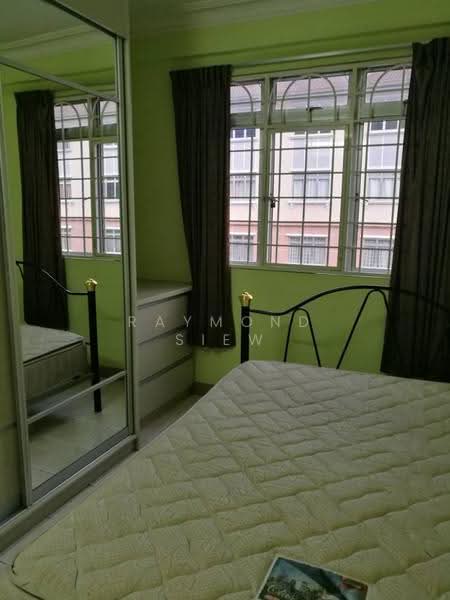 Pangsapuri untuk Dijual di D'shire Villa - Raymond Siew - Bedroom - PropertyGuru.com.my