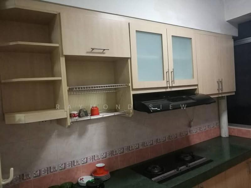 Pangsapuri untuk Dijual di D'shire Villa - Raymond Siew - Kitchen - PropertyGuru.com.my