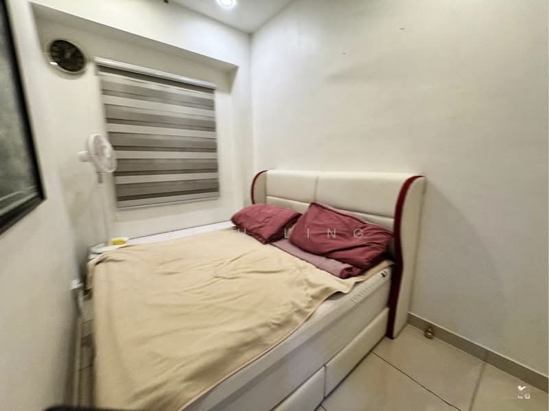 3-storey Terraced House for Sale in Taman Desa Oren (Butterworth) - Fish Ling - Bedroom - PropertyGuru.com.my