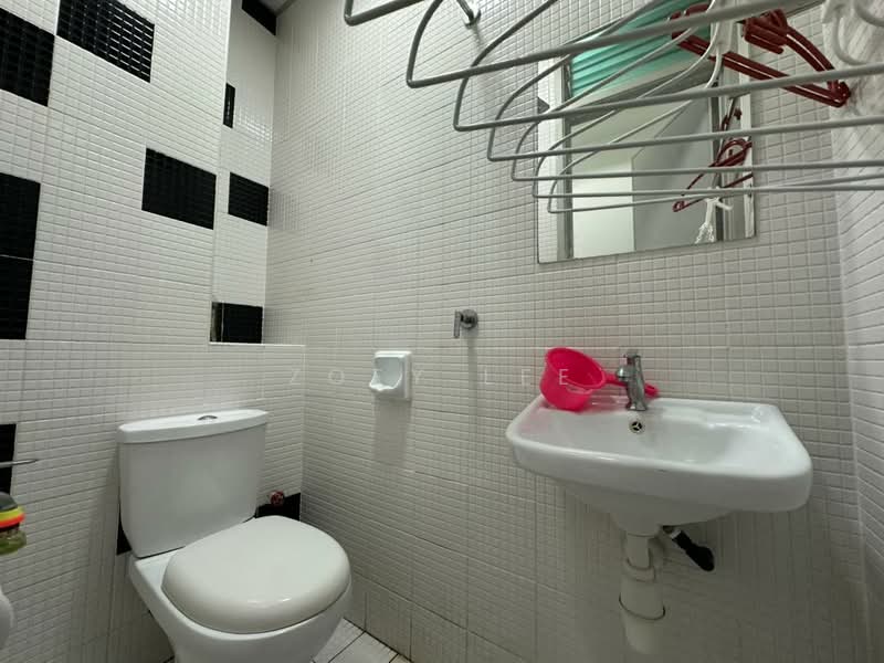 Service Residence for Sale at The Sky Executive Suites - Zoey Lee - Bathroom - PropertyGuru.com.my