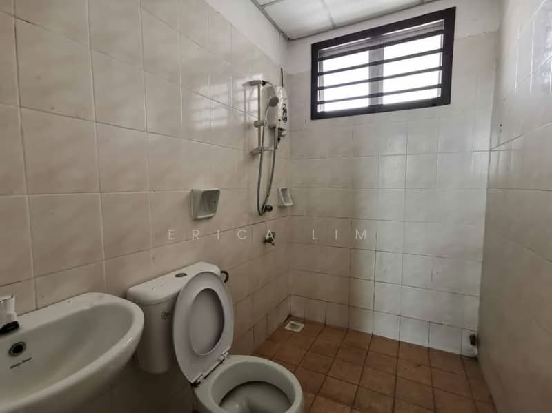 Nusa Perdana Apartment untuk Untuk Dijual - RM 320,000, Mac 2026 - Bathroom - PropertyGuru.com.my