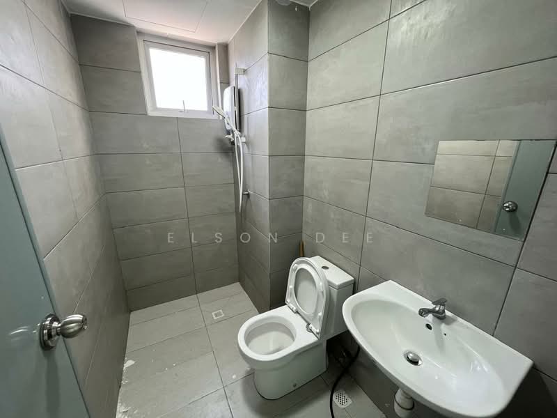 Servis Apartment untuk Dijual di Metropol - Elson Dee - Bathroom - PropertyGuru.com.my