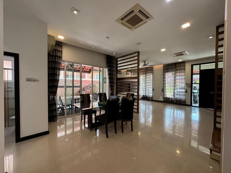 Semi-Detached House for Rent in Setia Eco Park (Setia Alam) - Priscilla Tan - Dining Room - PropertyGuru.com.my