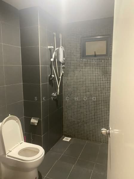 Condominium for Rent at Parkhill Residence - Sky Choo - Bathroom - PropertyGuru.com.my