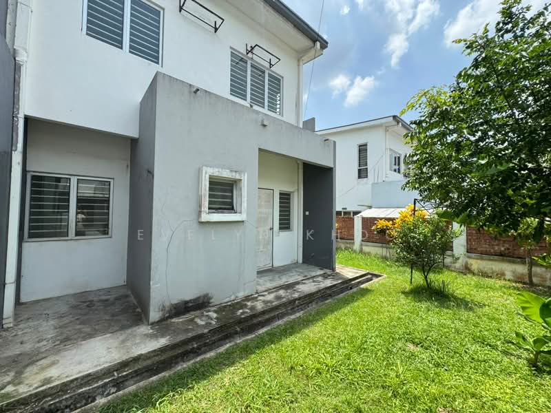 2-storey Terraced House for Sale in Bandar Tasik Puteri (Rawang) - Evelyn Khoo - Side Land - PropertyGuru.com.my