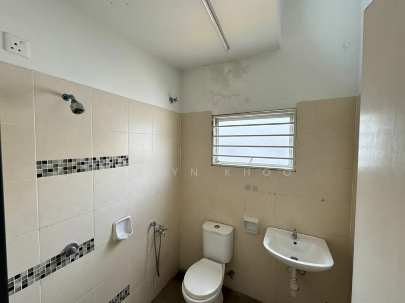 2-storey Terraced House for Sale in Bandar Tasik Puteri (Rawang) - Evelyn Khoo - Bathroom - PropertyGuru.com.my