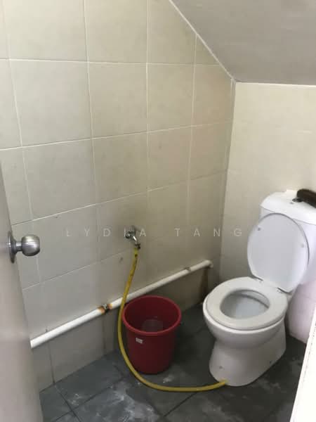 3 Storey Shop Office Ground Floor @ KLIA Avenue Sepang untuk Untuk Disewa - RM 5,800 /bulan, Mac 2026 - Bathroom - PropertyGuru.com.my