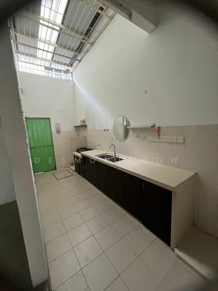 For Rent - 2 Storey Terrace House, Lebuh Midlands