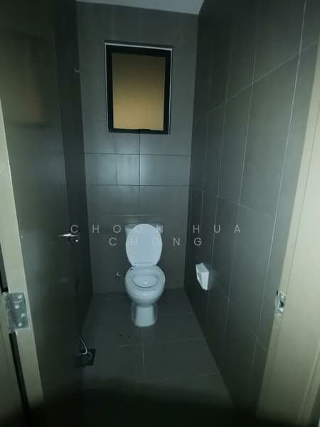 Shop for Rent in Seri Kembangan (Selangor) - Choon Hua Chong - Bathroom - PropertyGuru.com.my