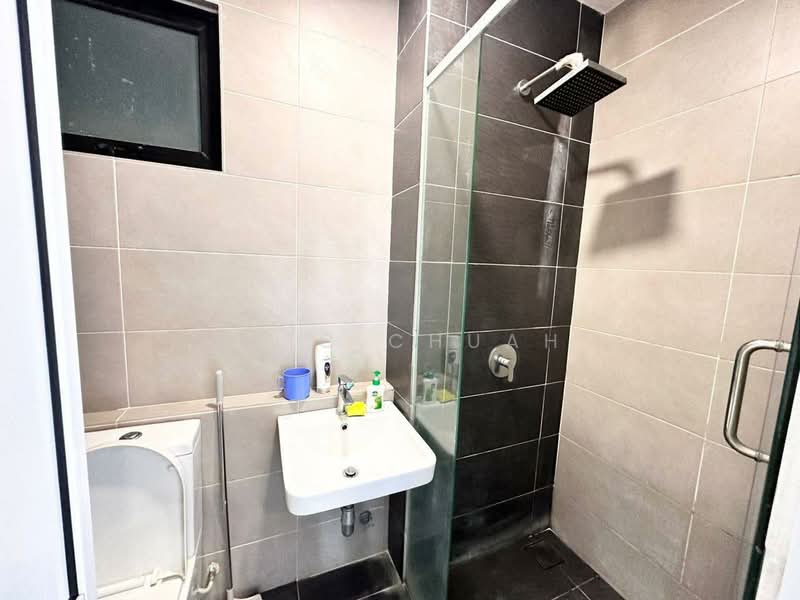 Service Residence for Rent at D'Pristine - Eric Chuah - Bathroom - PropertyGuru.com.my