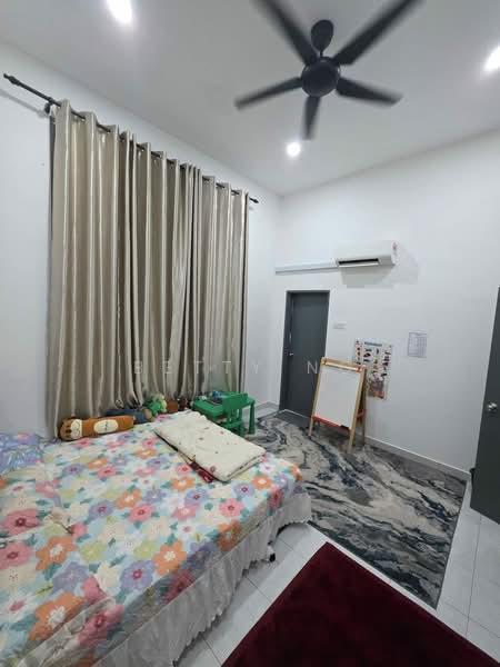 Terraced House for Sale in Bandar Seri Alam (Masai) - Betty Ng - Bedroom - PropertyGuru.com.my