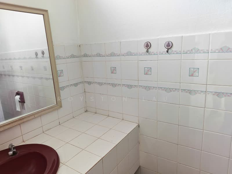 2-storey Terraced House for Sale in Bandar Sri Damansara (Selangor) - Royston Lau - Bathroom - PropertyGuru.com.my