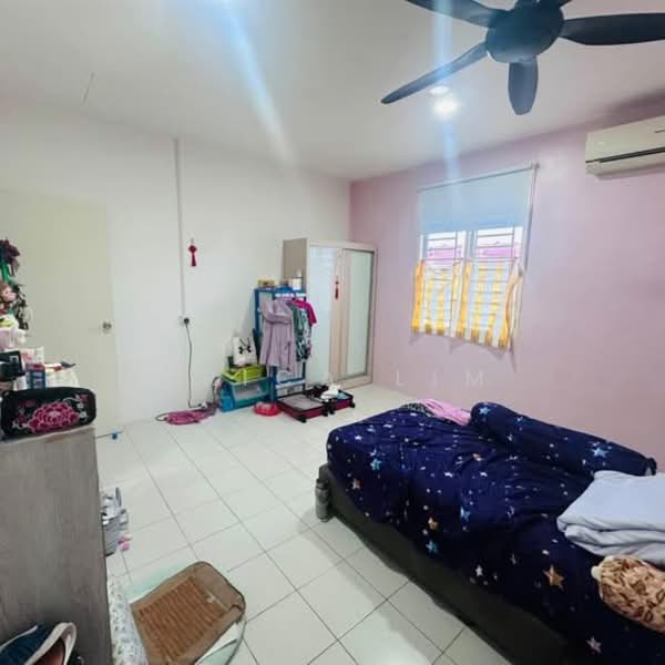 2-storey Terraced House for Sale in Taman Setia Indah (Tebrau) - Erica Lim - Bedroom - PropertyGuru.com.my