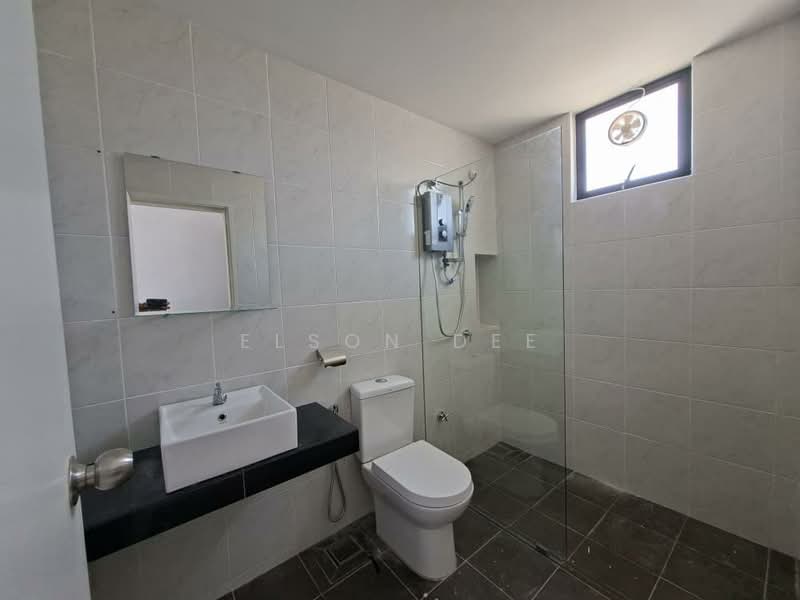 2-storey Terraced House for Rent in Bandar Cassia (Batu Kawan) - Elson Dee - Bathroom - PropertyGuru.com.my