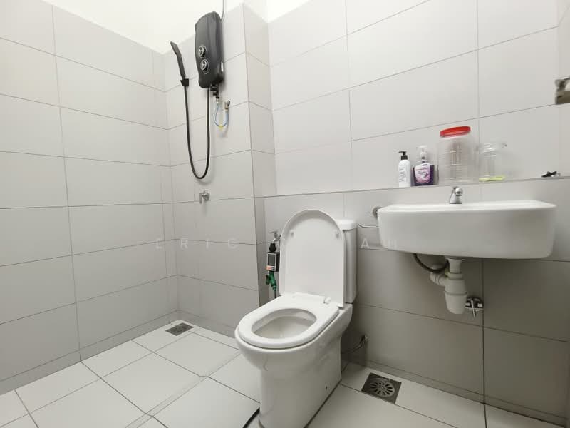 2-storey Terraced House for Sale in Austin Crest (Johor Bahru) - Eric Chuah - Bathroom - PropertyGuru.com.my