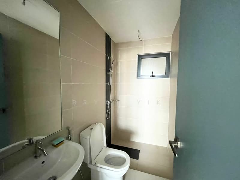 Service Residence for Sale at The Link 2 Residences - Bryan Yik - Bathroom - PropertyGuru.com.my