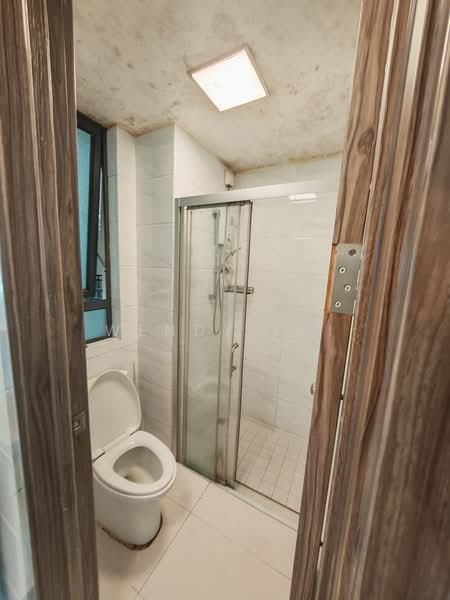 Apartment for Rent at Starview Bay @ Forest City - Wendy Kui - Bathroom - PropertyGuru.com.my