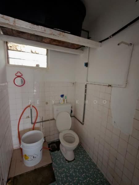 1.5-storey Terraced House for Rent in Bandar Baru Sri Petaling (Sri Petaling) - Ze Yu Khoo - Bathroom - PropertyGuru.com.my