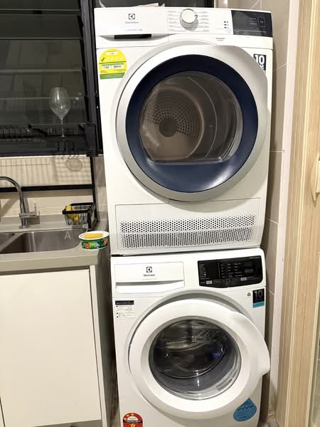 Waltz Residences untuk Untuk Disewa - RM 3,000 /bulan, Mac 2026 - Kitchen - PropertyGuru.com.my