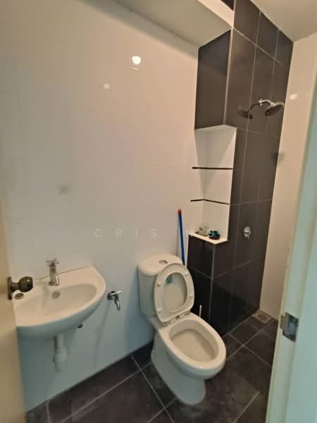 Condominium for Sale at The Clovers - Cris Ng - Bathroom - PropertyGuru.com.my