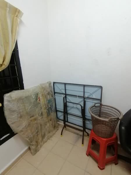 For Rent - Setia Indah Flat