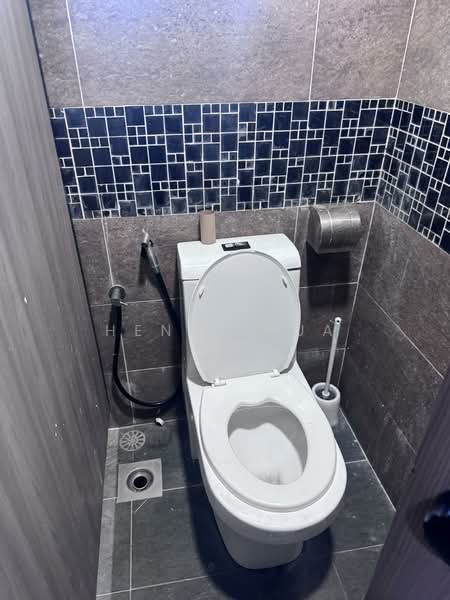 Shop for Rent in Taman Melodies (Johor Bahru) - Henry Pua - Bathroom - PropertyGuru.com.my