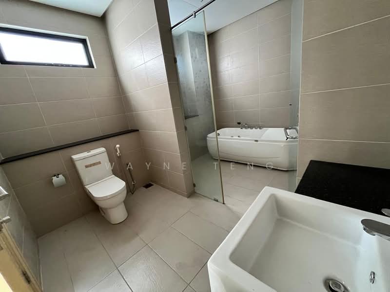 Semi-Detached House for Rent in Sungai Ara (Penang) - Wayne Teng - Bathroom - PropertyGuru.com.my