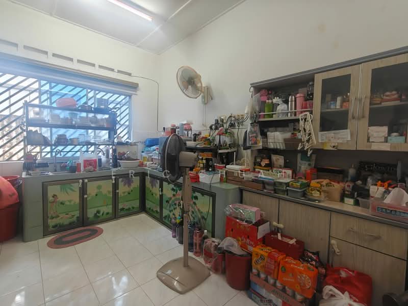 1-storey Terraced House for Sale in Taman Gunung Pulai (Kulai) - Eric Chuah - Kitchen - PropertyGuru.com.my