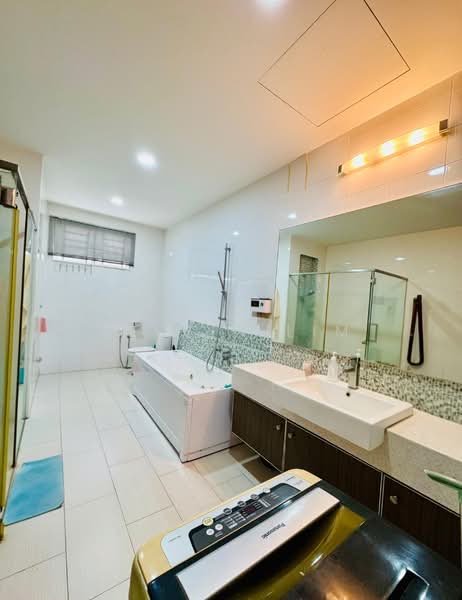 3 storey terrace @ Two Permai , Tanjung Bungah untuk Untuk Dijual - RM 1,450,000, Mac 2026 - Bathroom - PropertyGuru.com.my