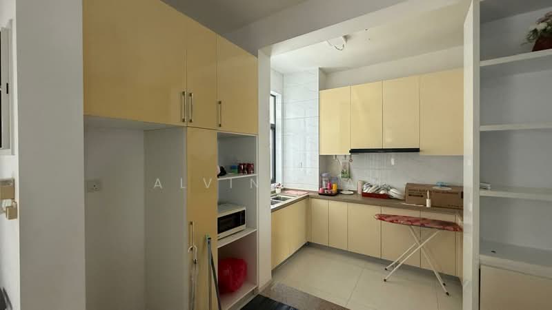 Condominium for Sale at Forest City - Alvin Seah - Kitchen - PropertyGuru.com.my