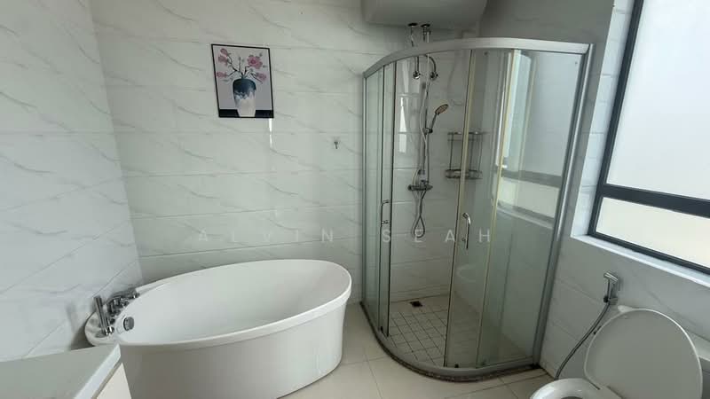 Condominium for Sale at Forest City - Alvin Seah - Bathroom - PropertyGuru.com.my