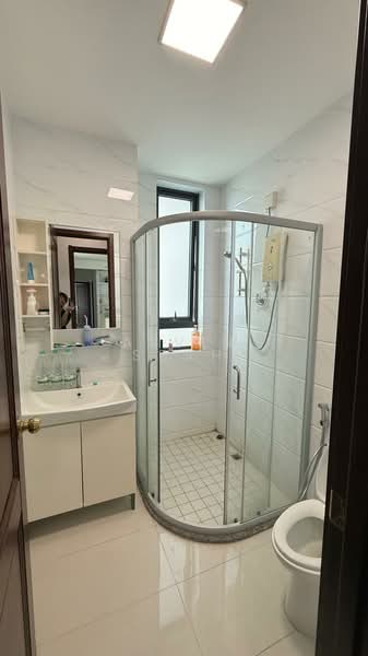 Condominium for Sale at FOREST CITY - Alvin Seah - Bathroom - PropertyGuru.com.my