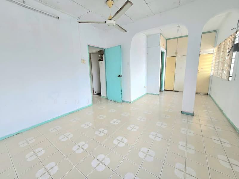 2-storey Terraced House for Rent in Taman Pelangi (Johor Bahru) - Benjamin Ong - Interior - PropertyGuru.com.my