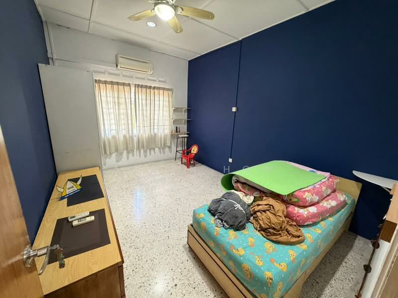 2-storey Terraced House for Rent in Taman Johor Jaya (Johor Bahru) - Aaron How - Bedroom - PropertyGuru.com.my